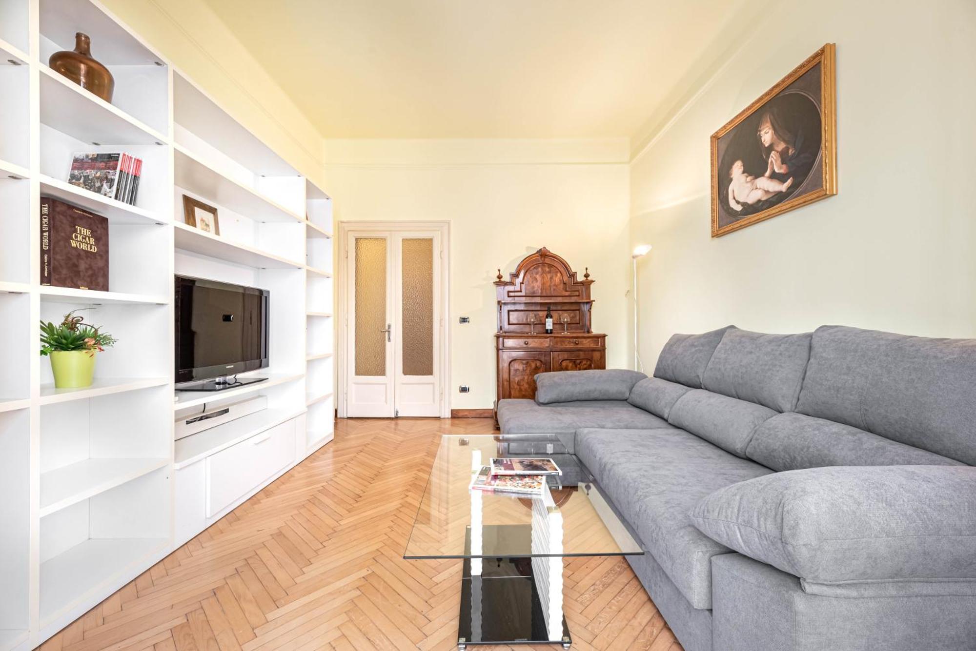 Piazza Isolo Central Apartment Верона Екстериор снимка